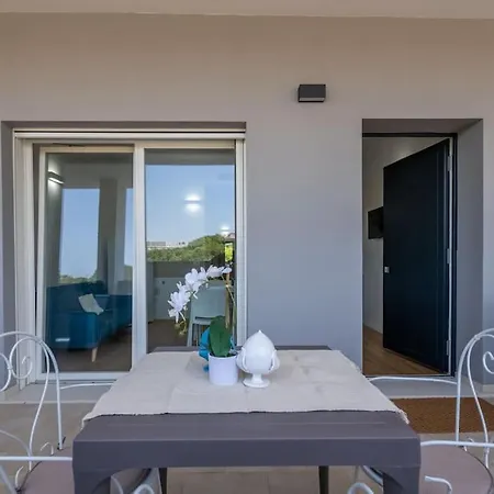 公寓 Maison Blaesia - Beachfront Modern Sea Loft 巴里